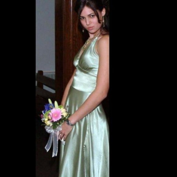 Green Dress - Picture 9 of 9